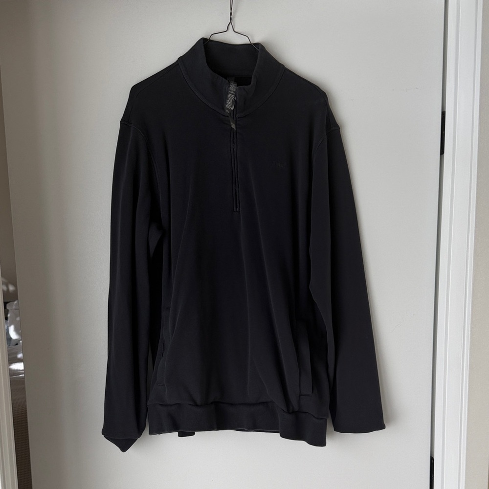 Vuori Men's Black 1/4 Zip-Up Sweater
